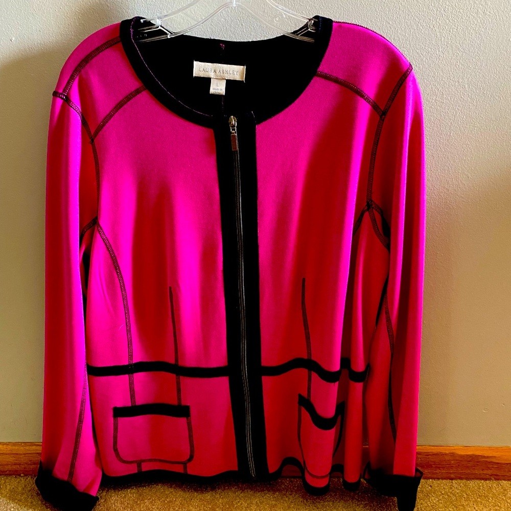 Laura Ashely Large Zip up